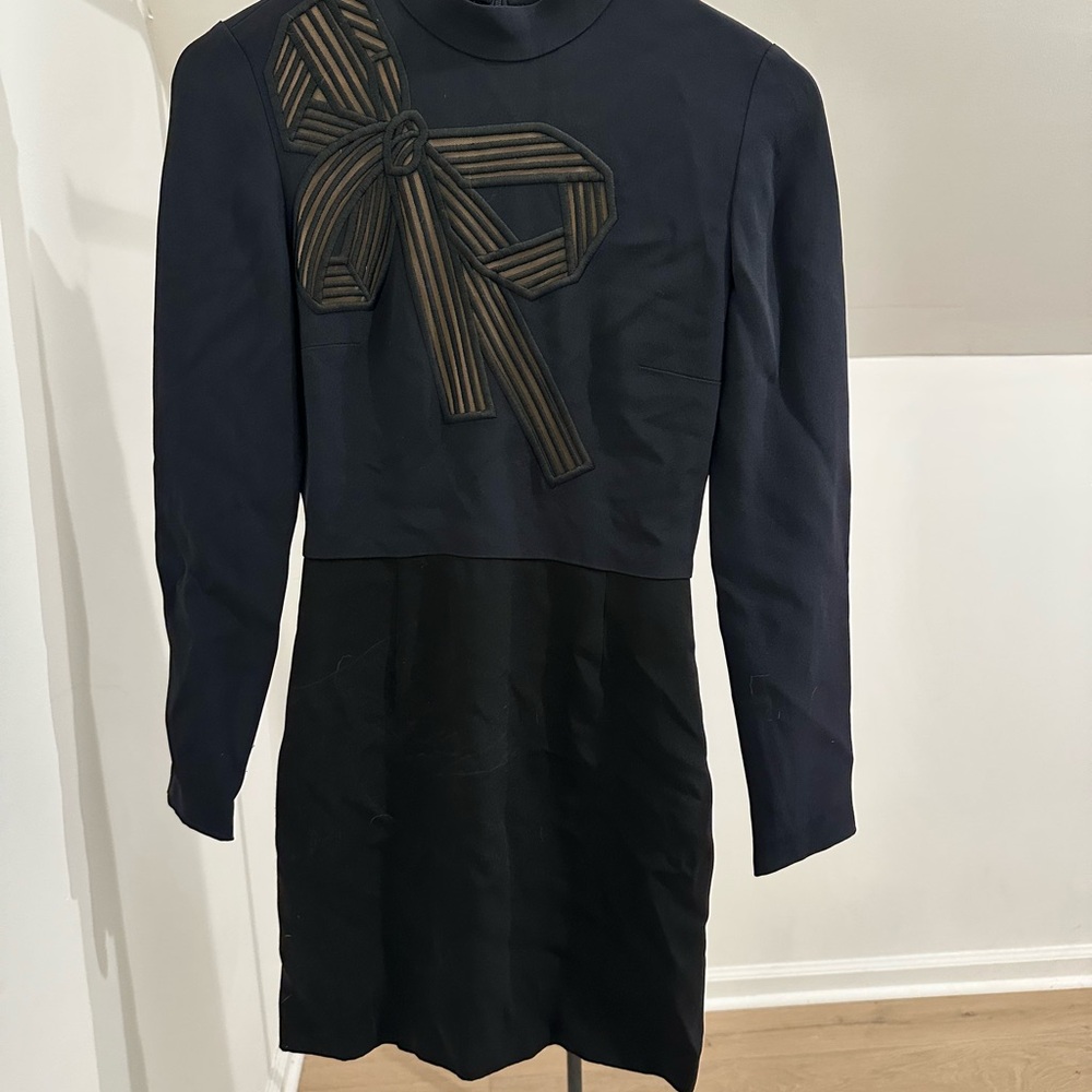 Elegant Black Dress with Bow Detail